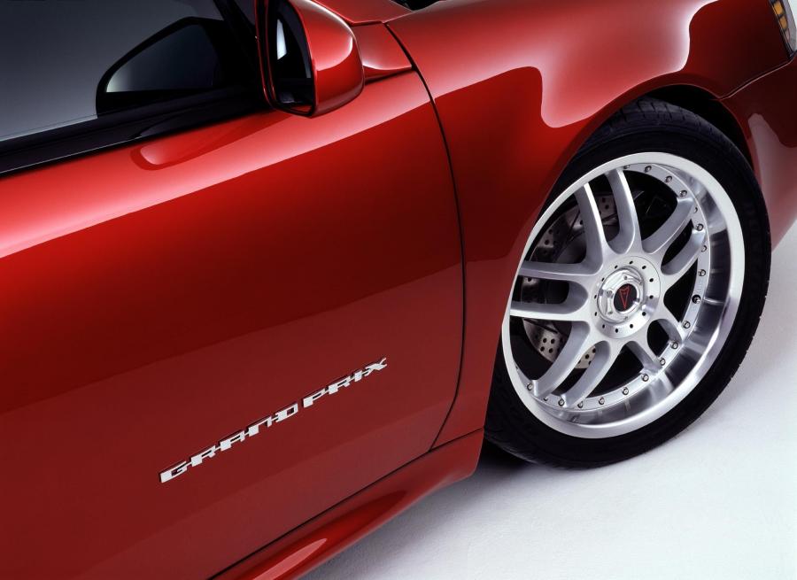  Pontiac Grand Prix G-Force Concept 2003 года  (фото 4 из 7)